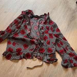 Floral cropped blouse